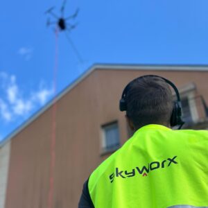 photo nettoyage toit drone Skyworx